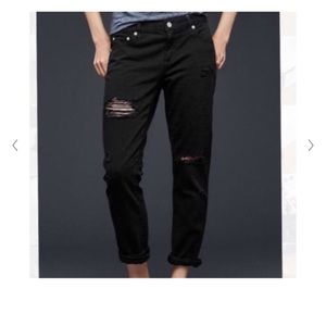 Gap girlfriend distressed Jeans